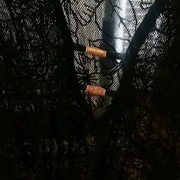 Sheer Swimsuit Coverup floral design - Picture 3 of 3